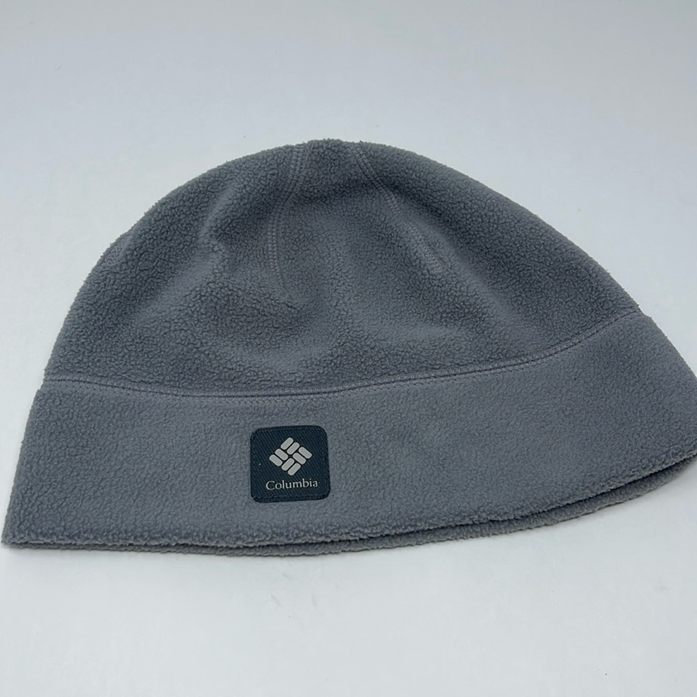 COLUMBIA: Gray, Beanie Hat. Logo patch front. Unisex